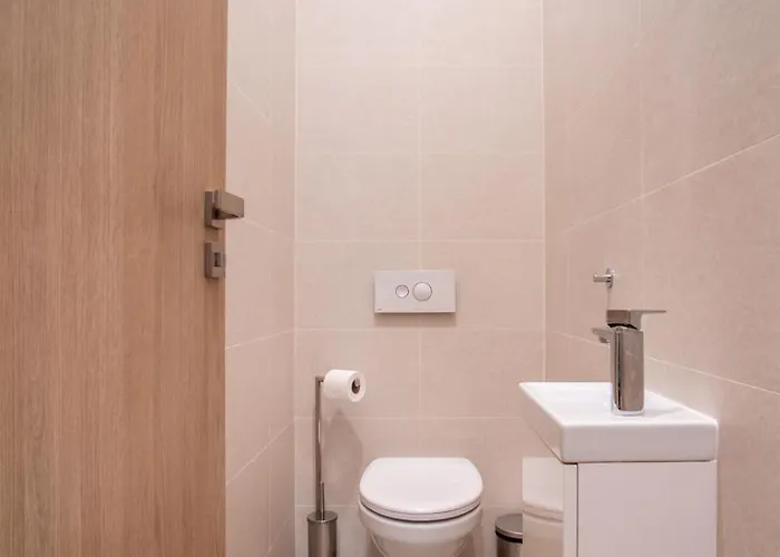 Patronka - Stylish With A Divided Sleeping Area *