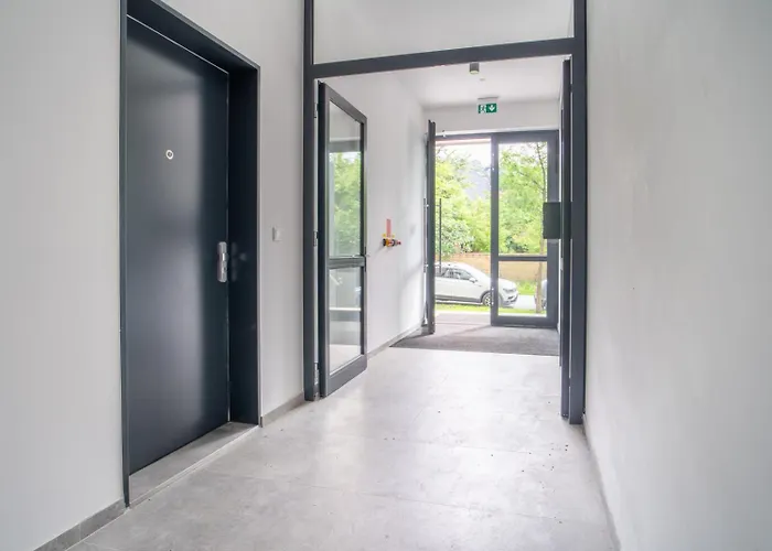 Patronka - Stylish With A Divided Sleeping Area Apartment