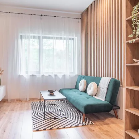 Patronka - Stylish With A Divided Sleeping Area Apartment Bratislava